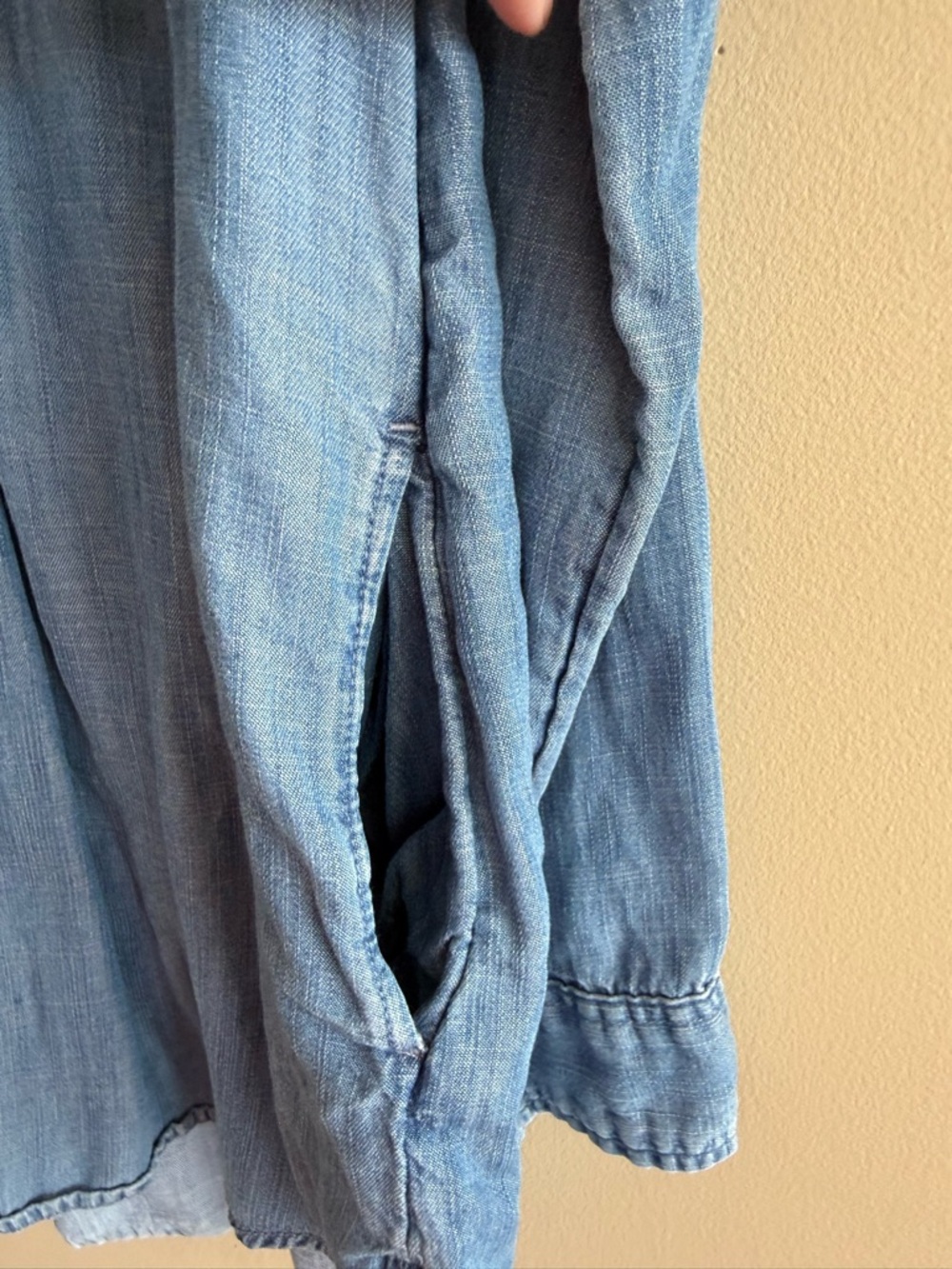 American Eagle Outfitters Light Blue Denim Pintuck Tunic - Picture 6 of 7